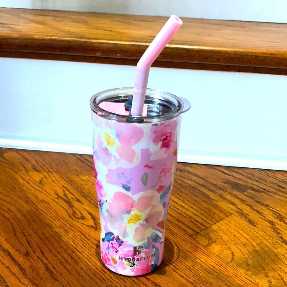 Hydroflow 20 oz. Tumbler with Lid & Metal Straw I’m excellent Condition!
